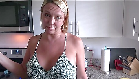 Step mom, Youre Doing It, Not Me