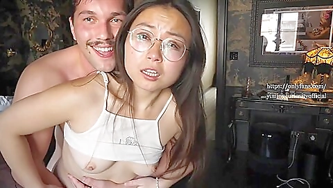 Yimingcuriosity 依鸣 - He Flies To London To Creampie Me - 1080p