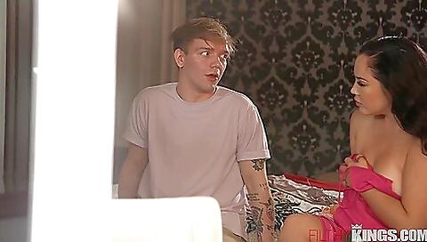 Big Tit Milf Baise La Grosse Bite De Stud Apres La Decepti