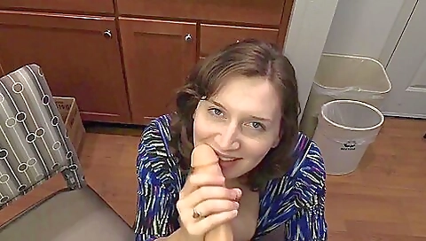 Bettie Bondage – Girls Chat With Taboo Step mom