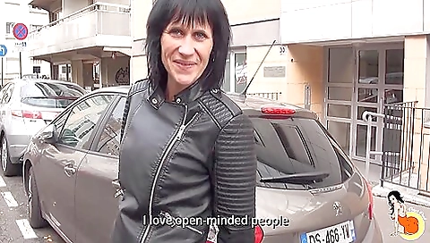 Sexy Skinny Milf Fucked In The Ass