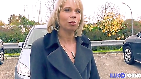 Penis Craving Stepmom Isabelle Gets Pounded Into The Vehicle